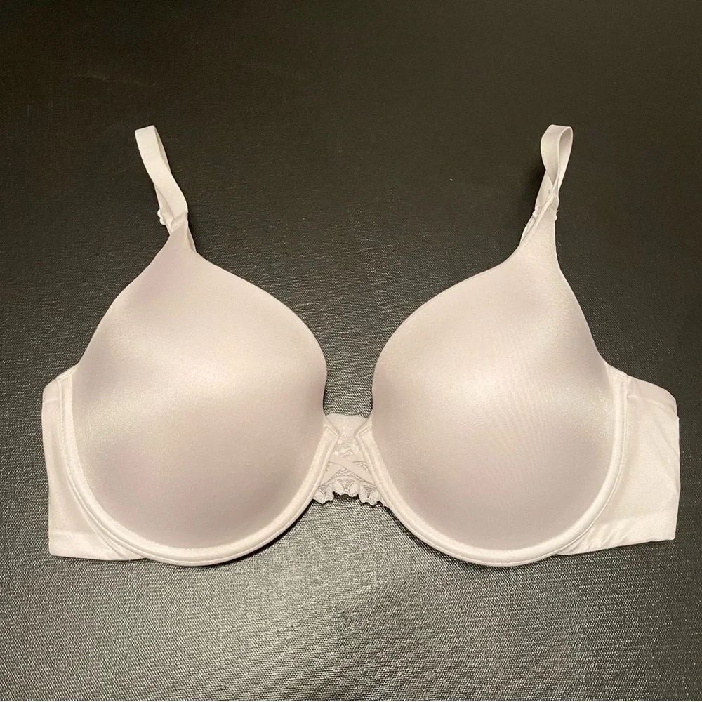Maidenform White Full-Coverage Bra with Underwire Support and Removable Straps - Picture 1 of 3
